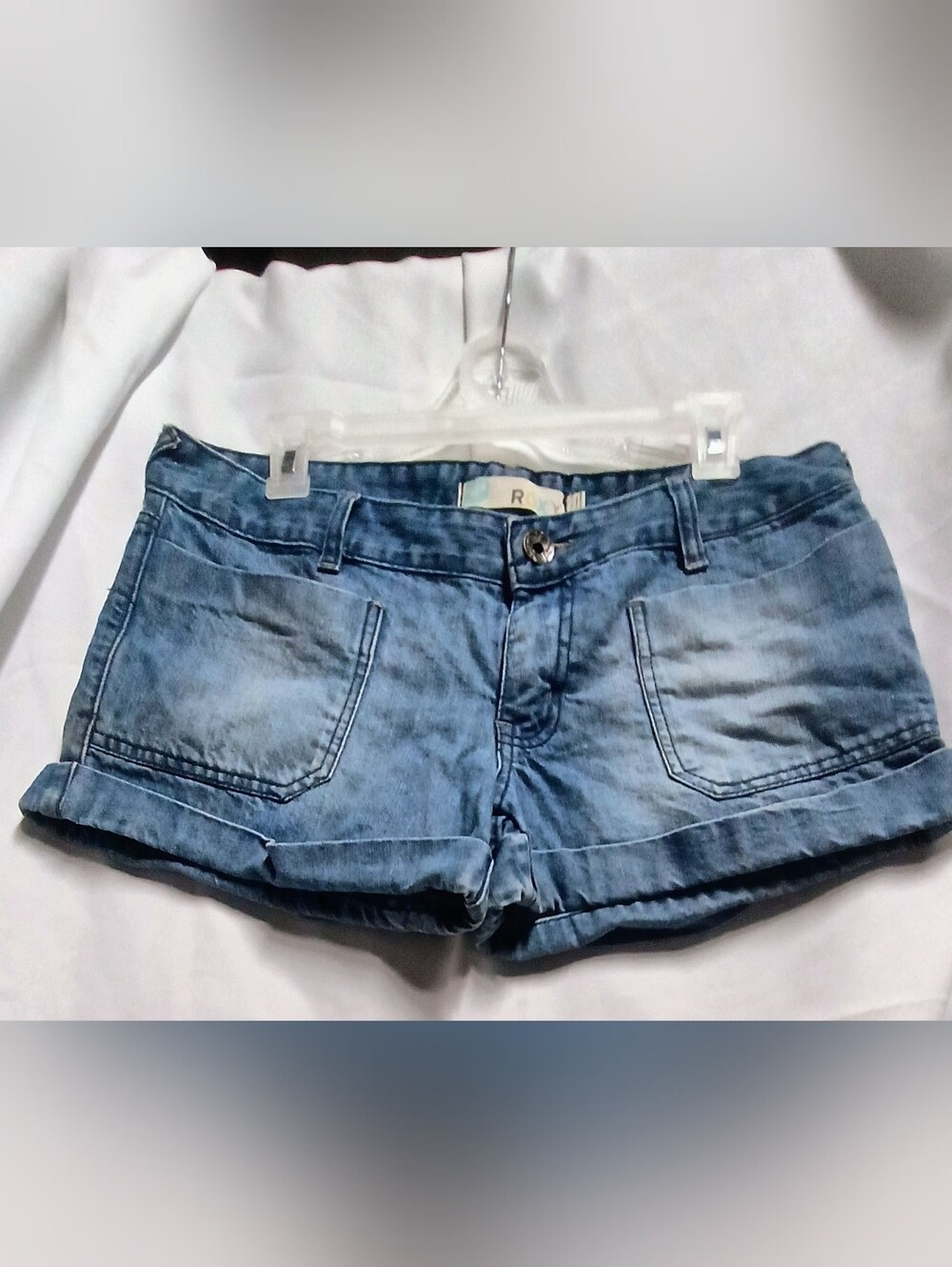 Vintage Roxy Low Rise Denim Micro Shorts Cuffed Patch Pockets Y2K Blue Sz 11